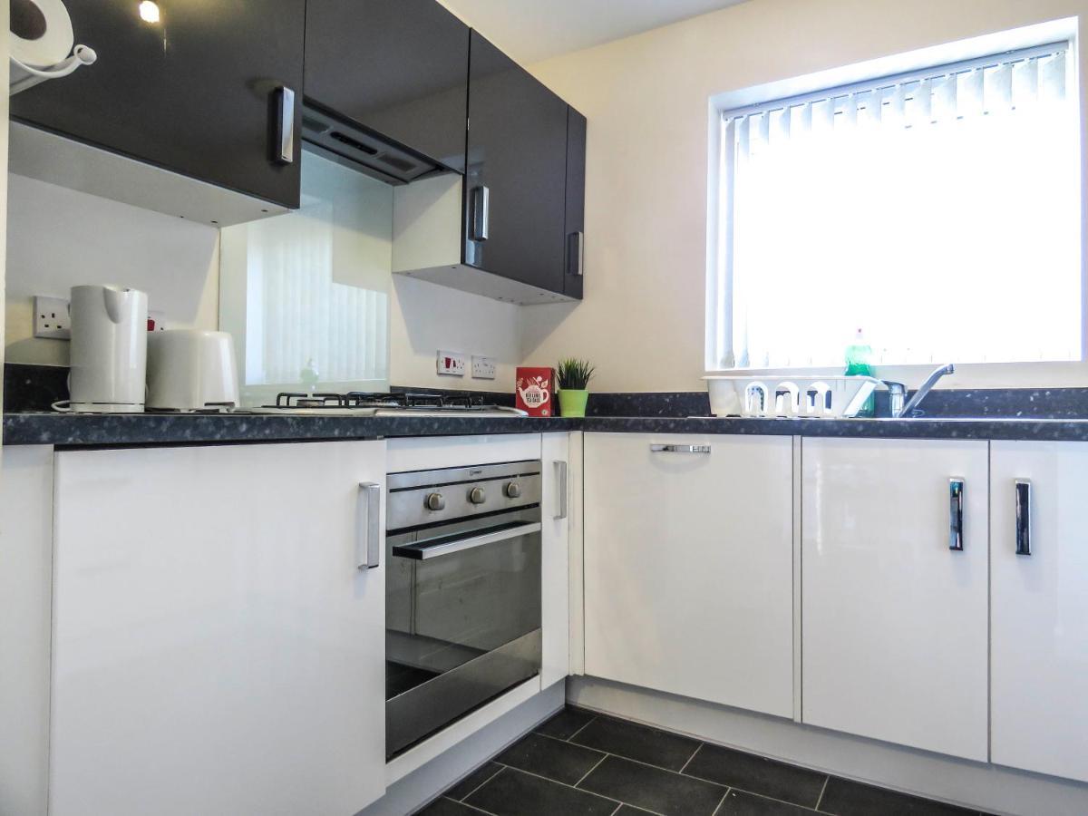 Tudors Esuites 4 Bedroom House Driveway & Garden Birmingham Esterno foto